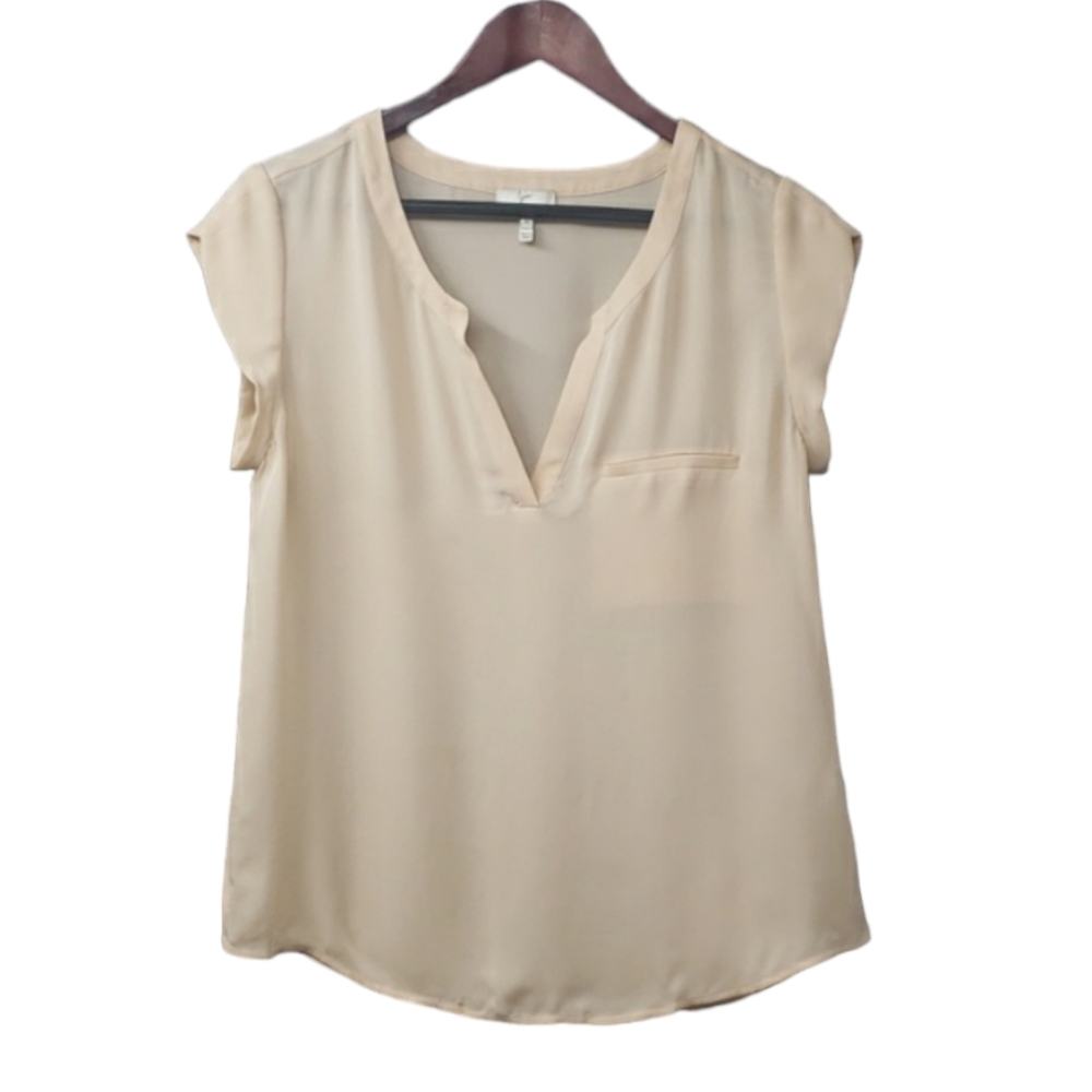 ❌SOLD❌Joie Silk V-Neck Lightest Pink Sand Blouse - Picture 1 of 12
